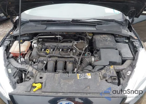 2016 Ford Focus Se z USA, uszkodzony, nr VIN 1FADP3K2XGL233332